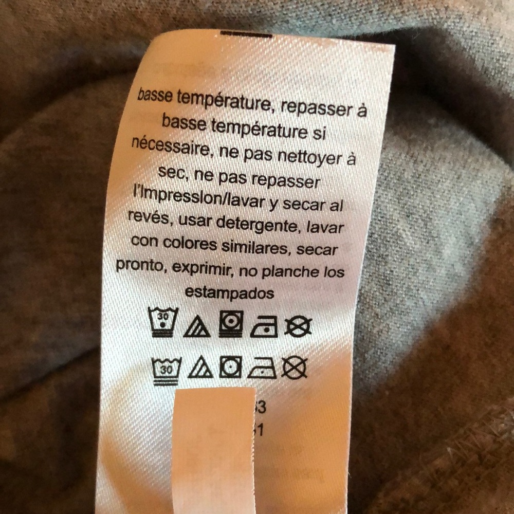 NWT Tommy Hilfiger M Tee!! - Picture 8 of 8